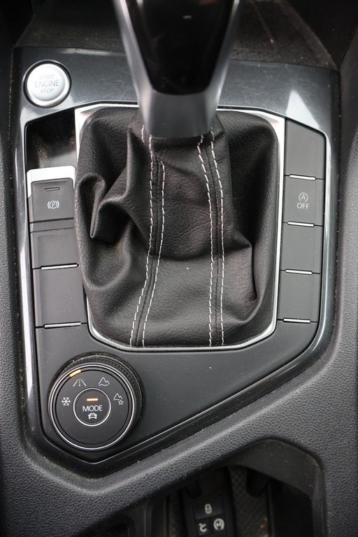 Volkswagen Tiguan Comfortline 4Motion Toit pano 2022 à Mascouche, Québec - 25 - w1024h768px