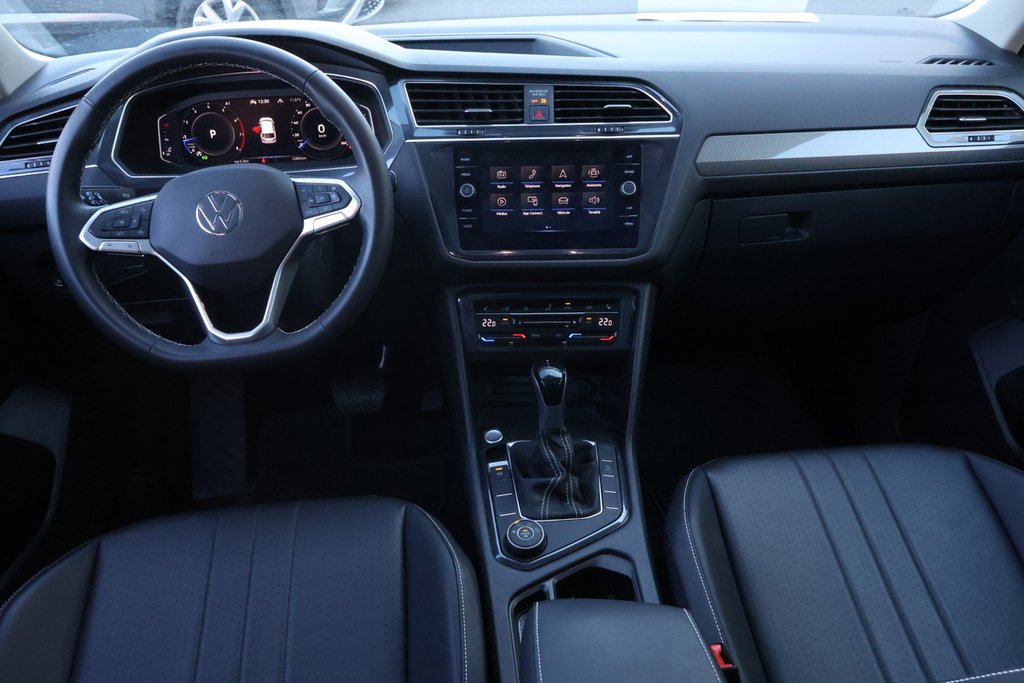 Volkswagen Tiguan Comfortline,toit pano 4motion 2022 à Terrebonne, Québec - 14 - w1024h768px