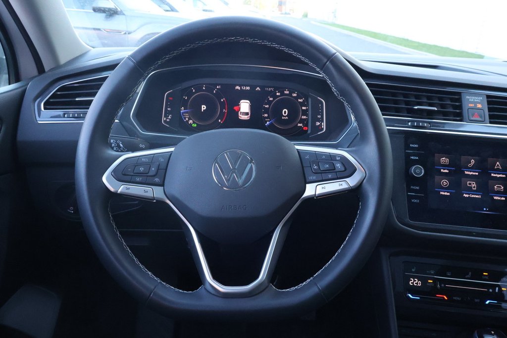 Volkswagen Tiguan Comfortline,toit pano 4motion 2022 à Terrebonne, Québec - 15 - w1024h768px