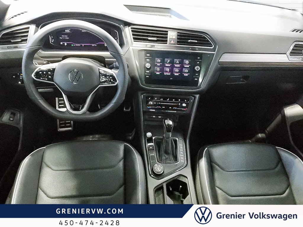 2022 Volkswagen Tiguan Highline R-Line, Cuir, Toit, Carplay in Terrebonne, Quebec - 11 - w1024h768px