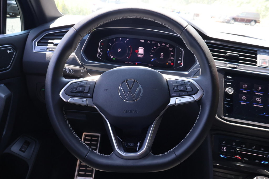 2023 Volkswagen Tiguan Highline R-Line, Cuir, Toit, Carplay in Mascouche, Quebec - 15 - w1024h768px