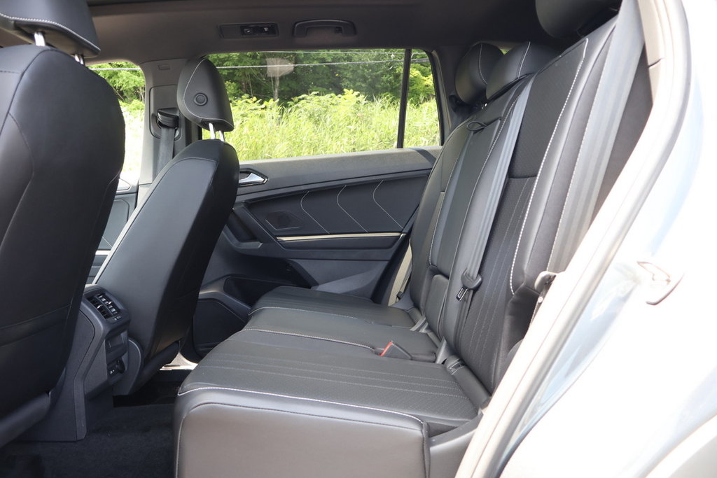 2023 Volkswagen Tiguan Comfortline, R-Line Black Ed., Jamais Accidenté in Mascouche, Quebec - 22 - w1024h768px