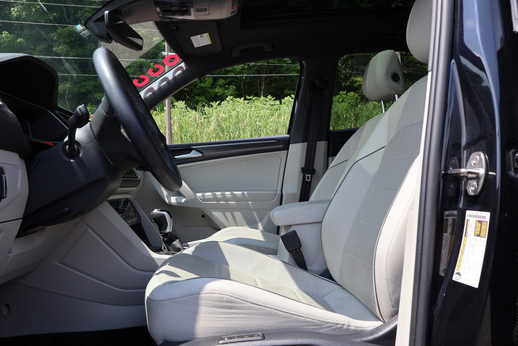Volkswagen Tiguan Highline, R-Line, Jamais Accidenté, Banc Ventilé 2023 à Mascouche, Québec - 10 - w1024h768px