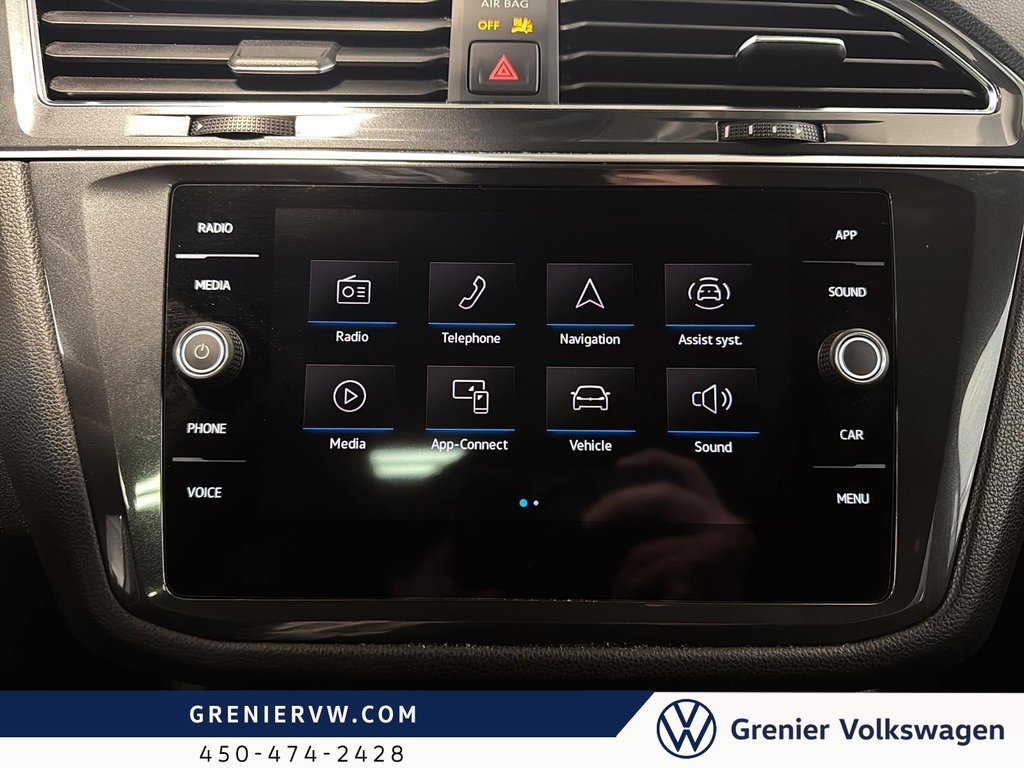 Volkswagen Tiguan Comfortline R-Line, Cuir, Toit Pano, Carplay 2023 à Terrebonne, Québec - 12 - w1024h768px