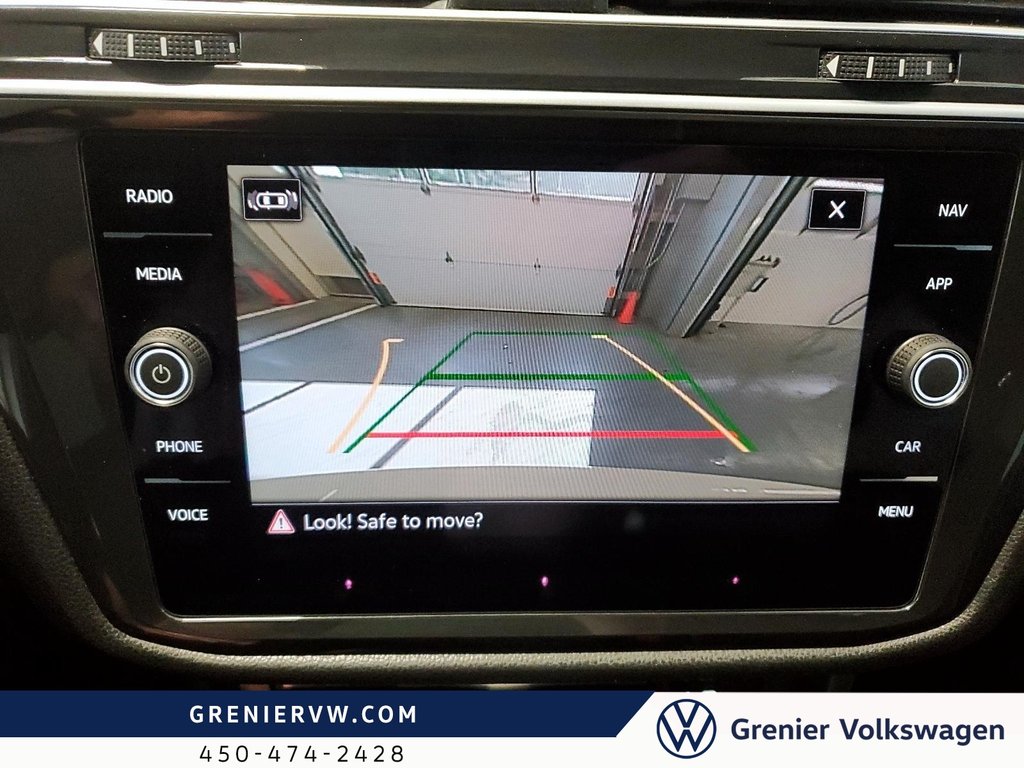 2023 Volkswagen Tiguan Highline R-Line, Cuir, Toit, Carplay in Terrebonne, Quebec - 17 - w1024h768px