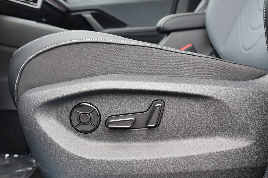 2025 Volkswagen Tiguan Comfortline in Mascouche, Quebec - 9 - w1024h768px