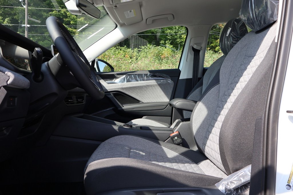 Volkswagen Tiguan Trendline 2025 à Mascouche, Québec - 8 - w1024h768px