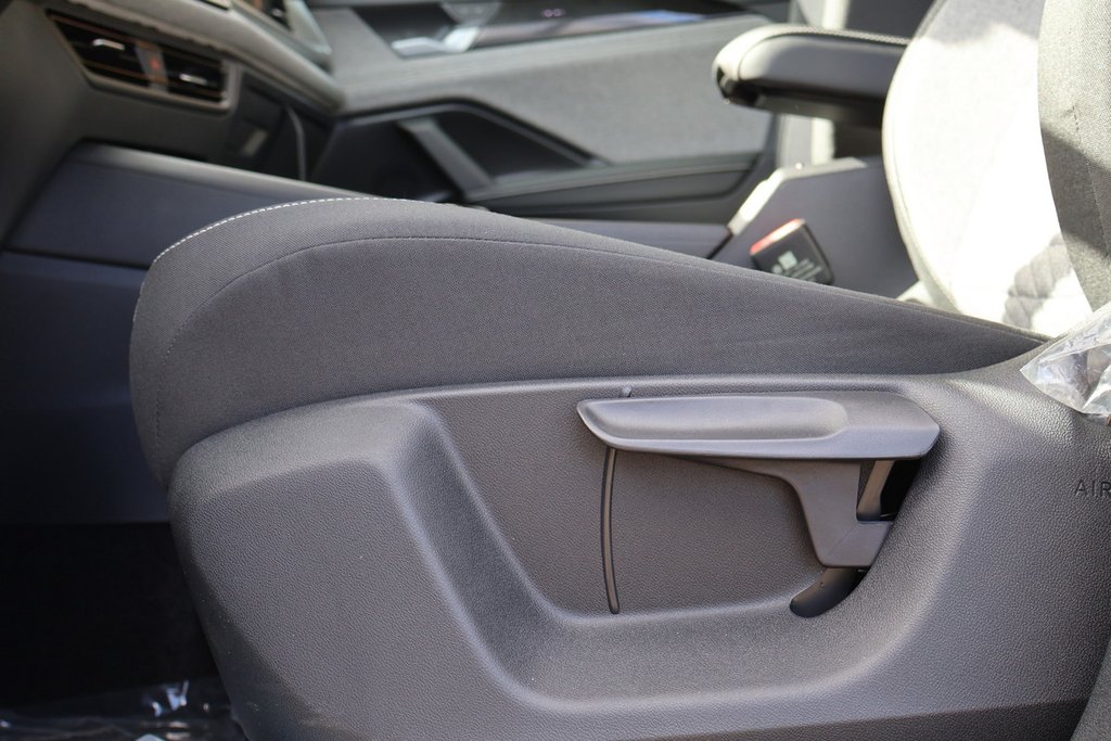 2026 Volkswagen Tiguan Trendline 4MOTION in Mascouche, Quebec - 9 - w1024h768px