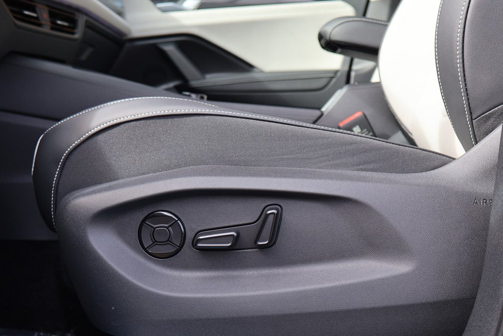 2026 Volkswagen Tiguan Comfortline 4MOTION in Mascouche, Quebec - 10 - w1024h768px