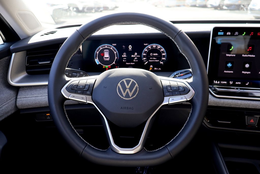2026 Volkswagen Tiguan Trendline 4MOTION in Mascouche, Quebec - 11 - w1024h768px