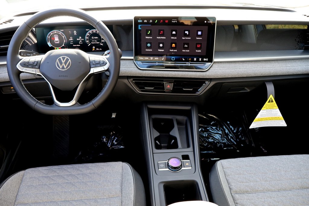 2026 Volkswagen Tiguan Trendline 4MOTION in Mascouche, Quebec - 10 - w1024h768px