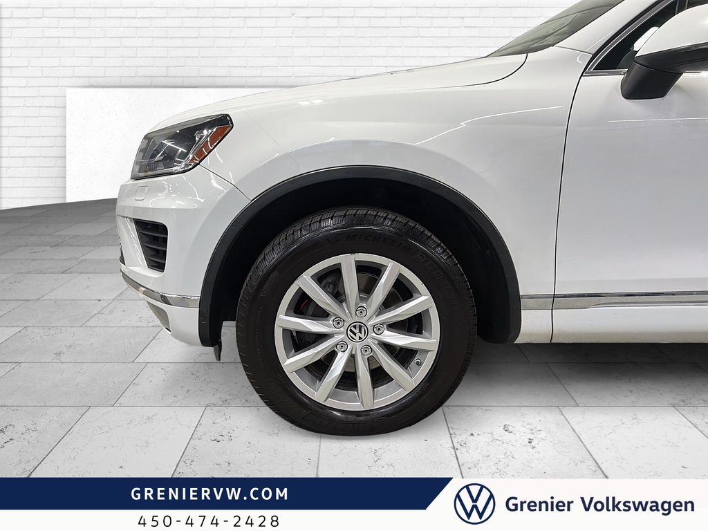 2017 Volkswagen Touareg Sportline, Cuir, Toit, Gps, Caméra in Terrebonne, Quebec - 4 - w1024h768px