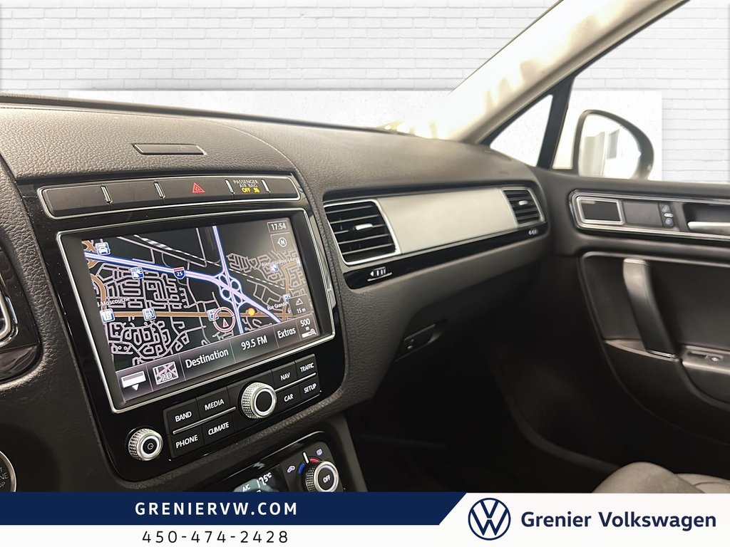 2017 Volkswagen Touareg Sportline, Cuir, Toit, Gps, Caméra in Terrebonne, Quebec - 16 - w1024h768px