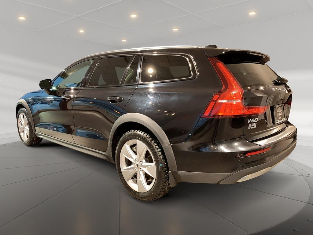 2025 Volvo V60 B5 CROSS COUNTRY CORE TOIT PANO NAV 4RM-5