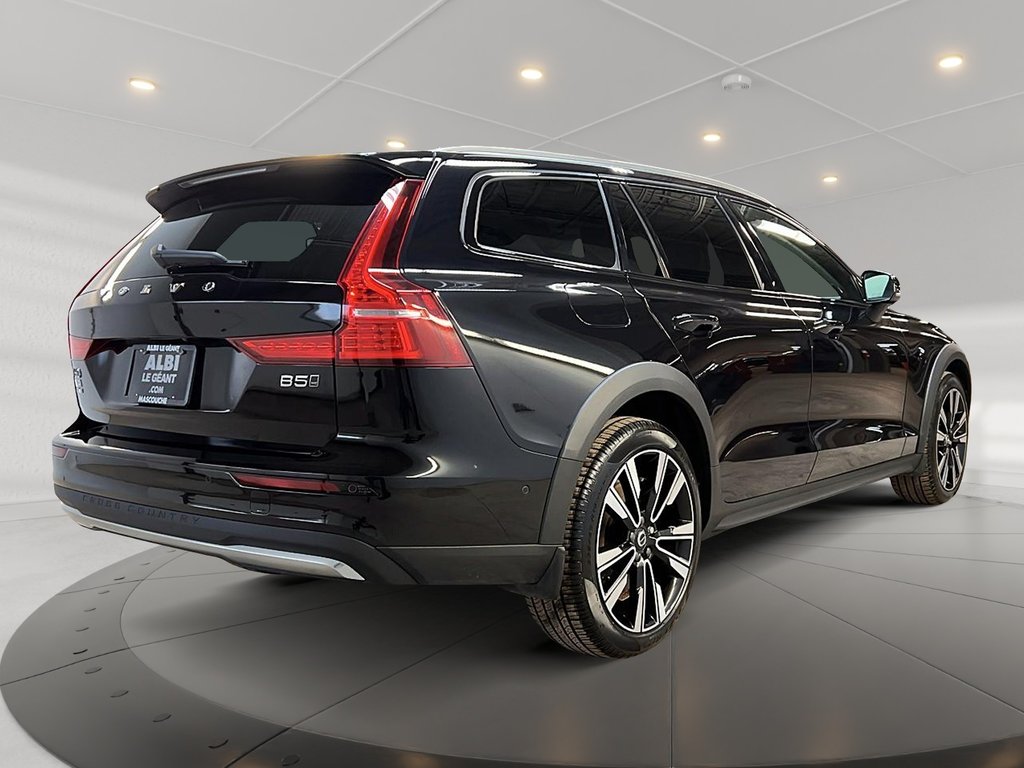 Volvo V60 B5 CROSS COUNTRY PLUS CUIR TOIT PANO NAV 4RM 2025-3