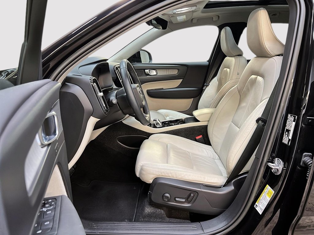 2023 Volvo XC40 B5 PLUS CUIR TOIT PANO NAV 4RM-6