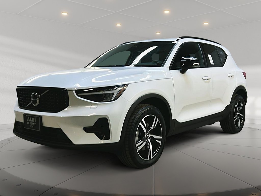 2024 Volvo XC40 B5 CORE NAV 4RM-0