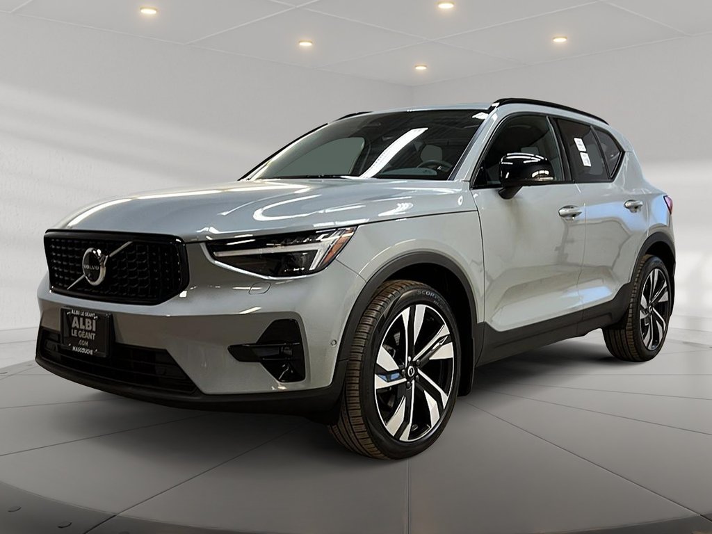 2024 Volvo XC40 B5 PLUS CUIR TOIT PANO NAV 4RM-0