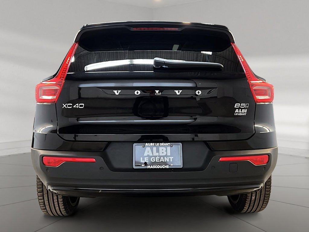 2025 Volvo XC40 B5 ULTRA CUIR TOIT PANO NAV 4RM-4