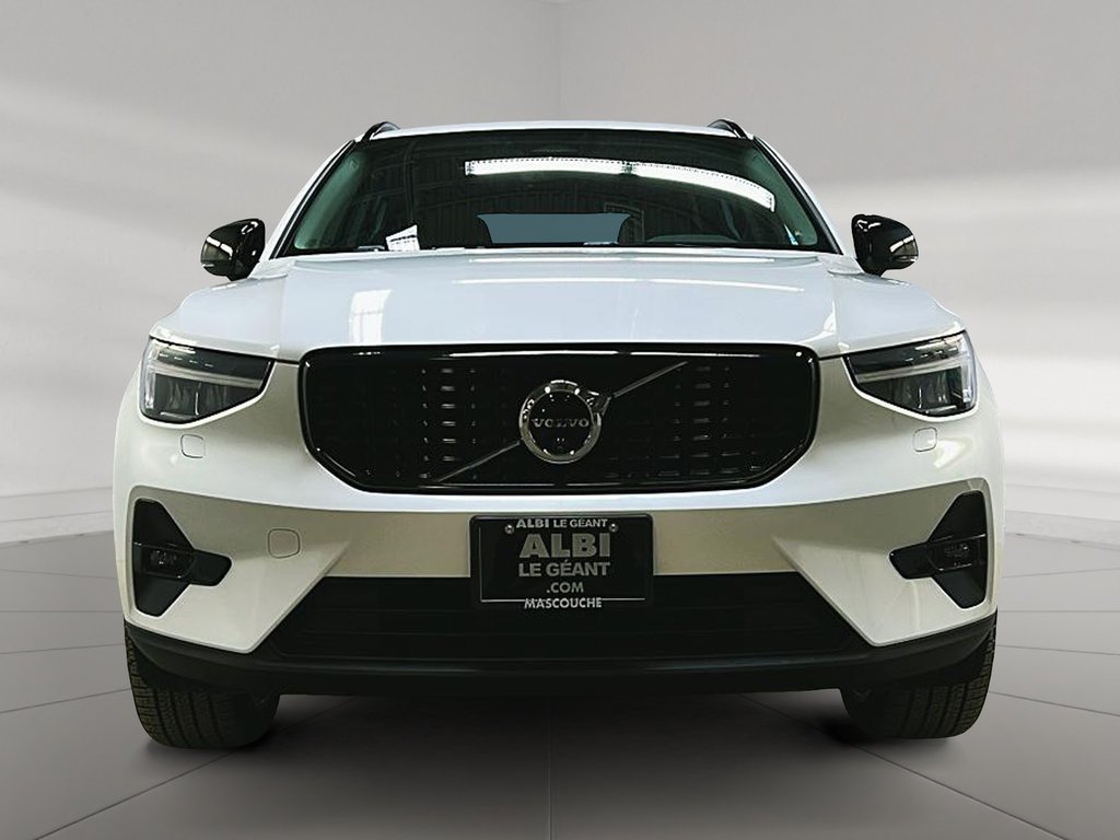 Volvo XC40 B5 PLUS CUIR TOIT PANO NAV 4RM 2025-1