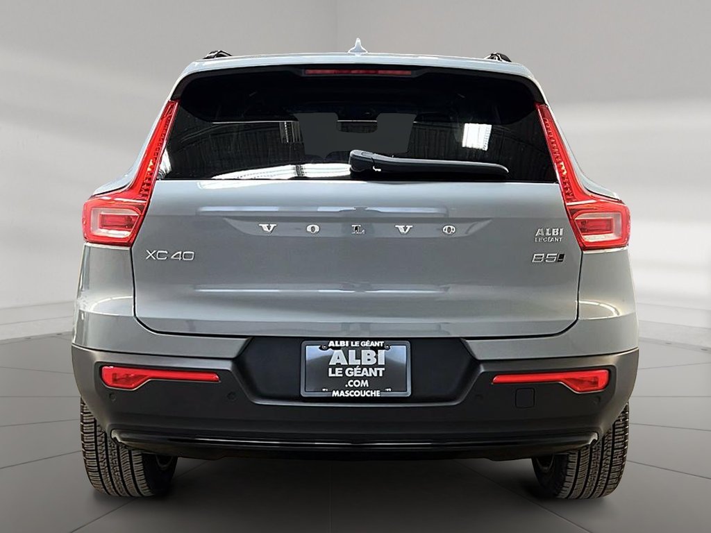 2025 Volvo XC40 B5 PLUS DARK CUIR TOIT PANO NAV 4RM-4