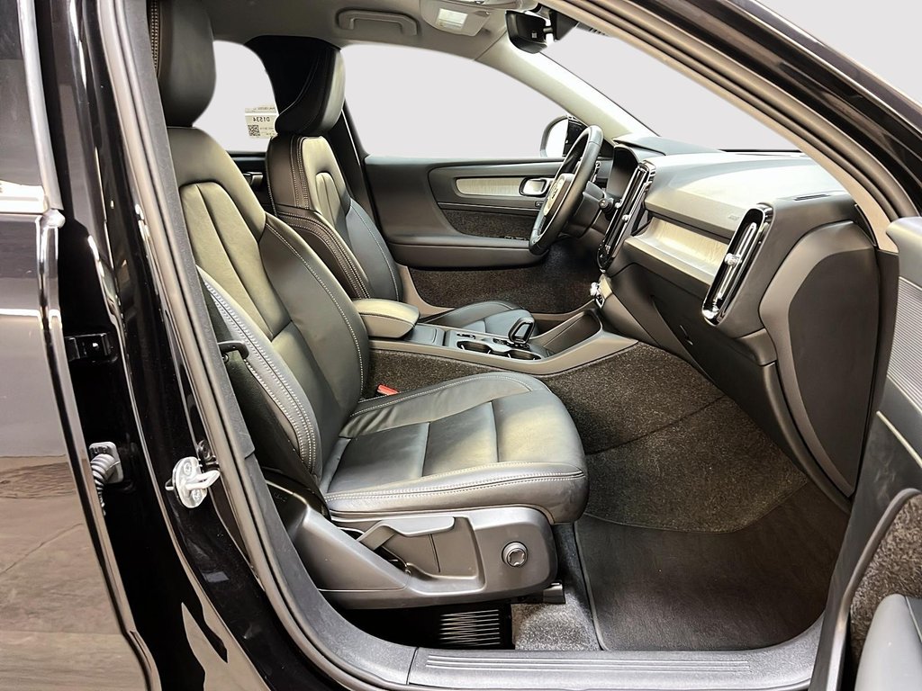 2025 Volvo XC40 B5 CORE CUIR NAV 4RM-7