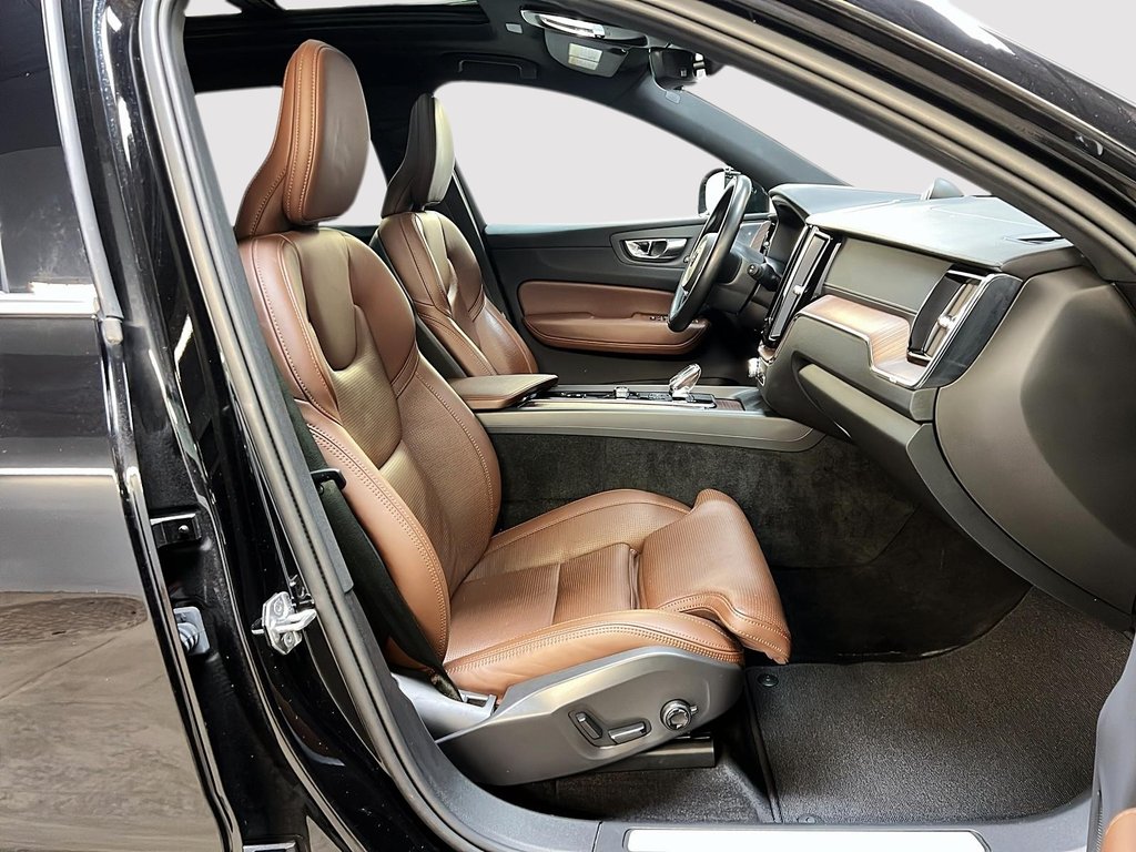 2022 Volvo XC60 T8 INSCRIPTION RECHARGE 4RM-7