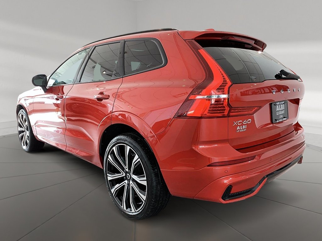 Volvo XC60 B6 R-DESIGN CUIR TOIT PANO NAV 4RM 2022-5