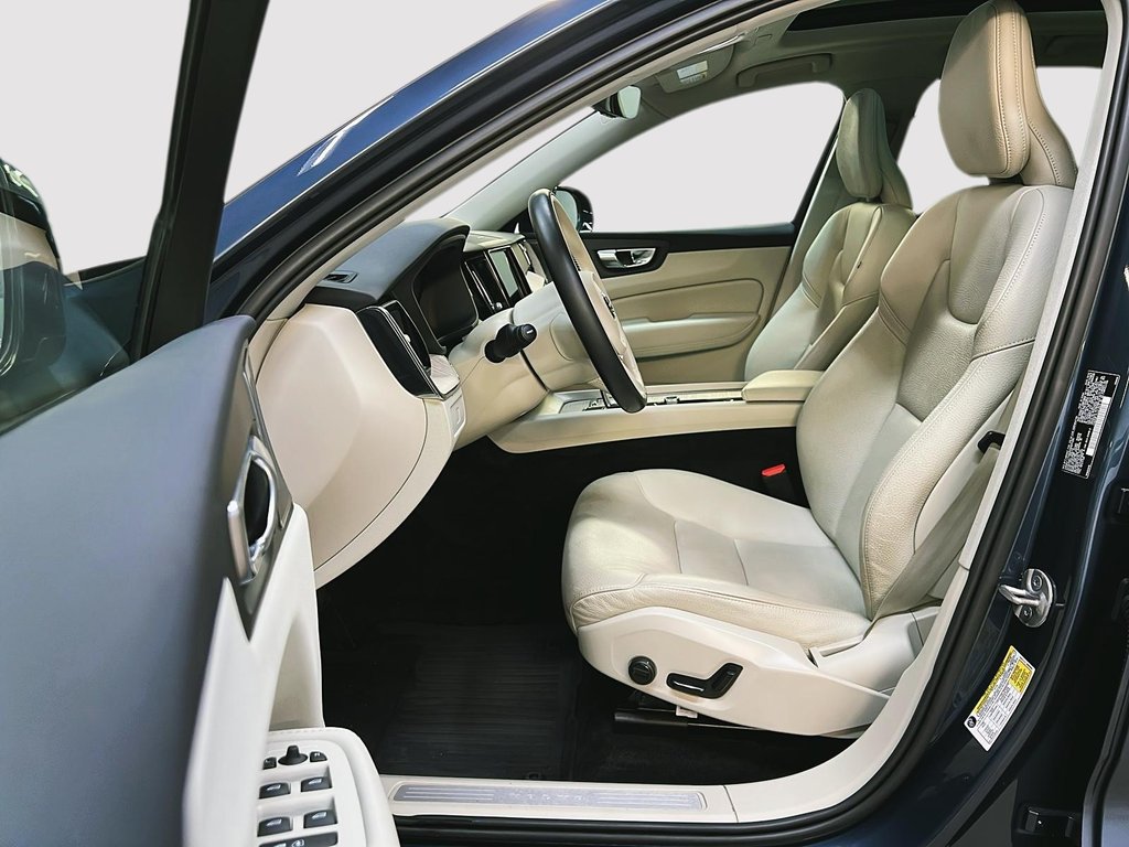 2023 Volvo XC60 B6 PLUS DARK  CUIR TOIT PANO NAV  4RM-6