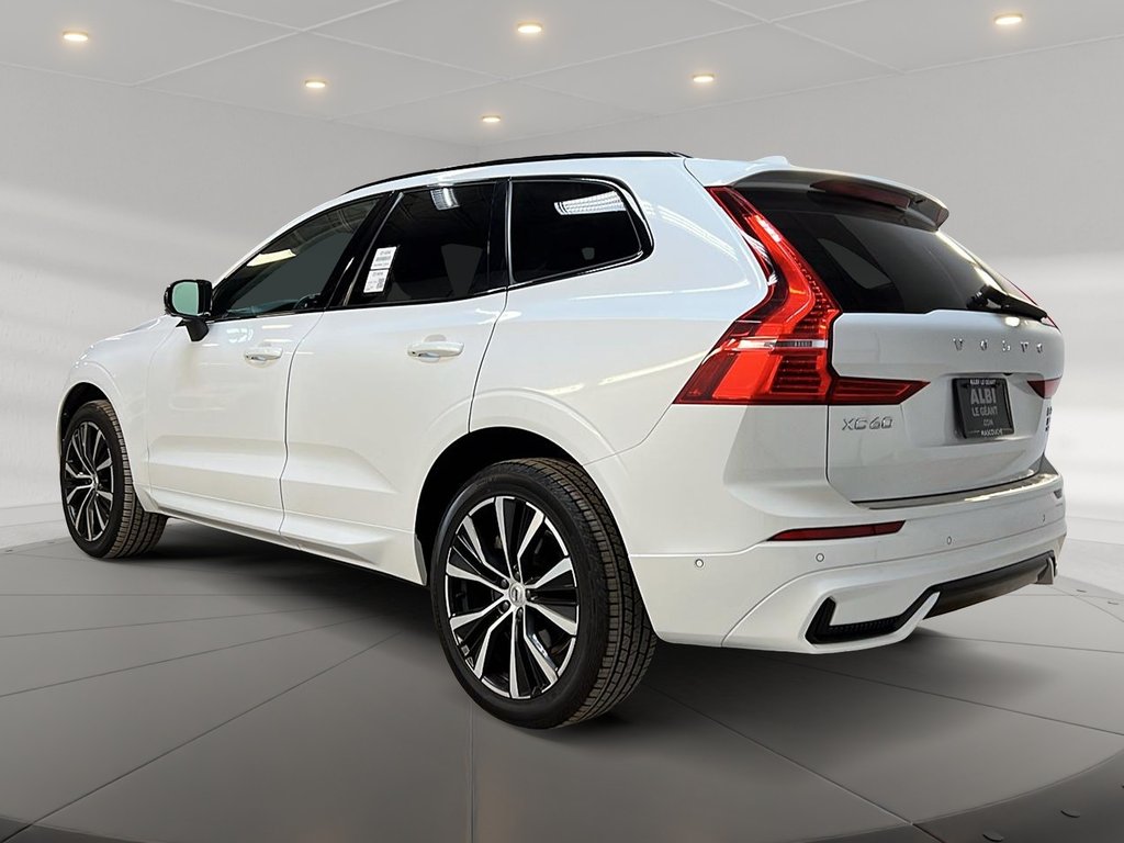 Volvo XC60 B6 PLUS DARK CUIR TOIT PANO NAV 4RM 2023-5