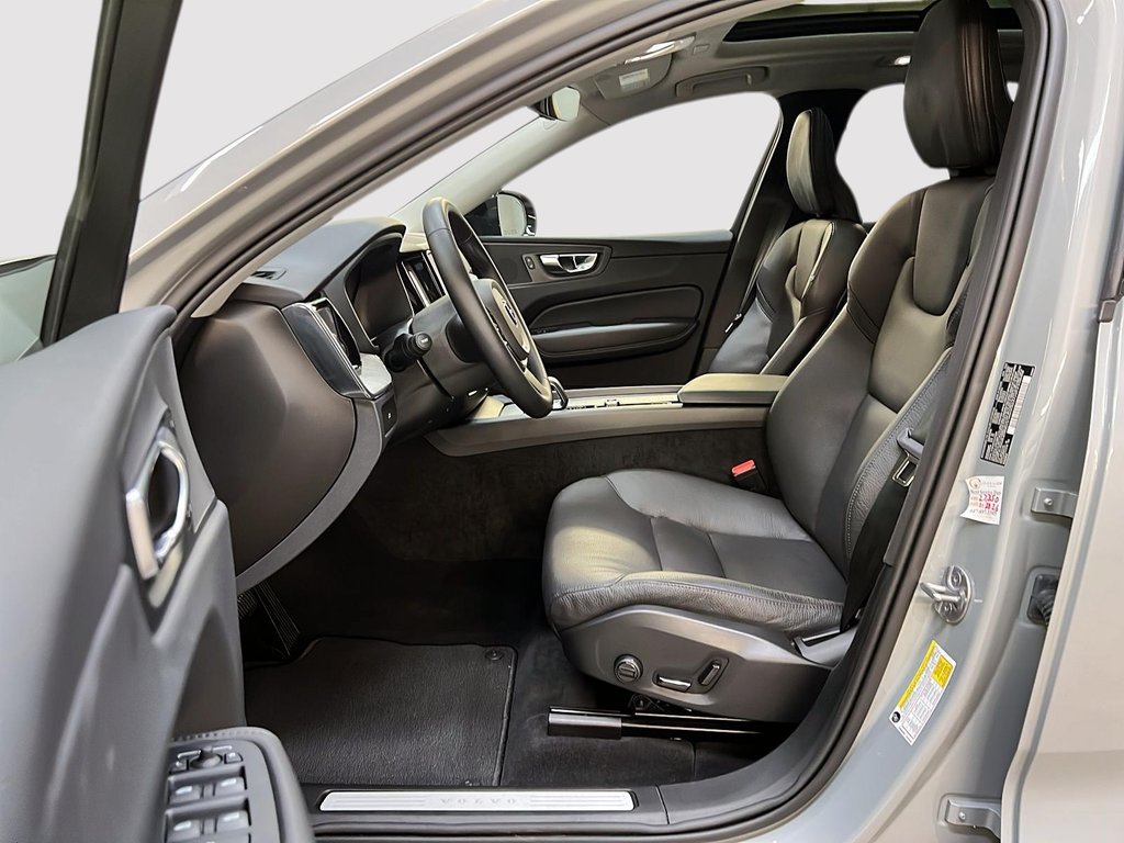 Volvo XC60 B5 PLUS CUIR TOIT PANO NAV 4RM 2025-6