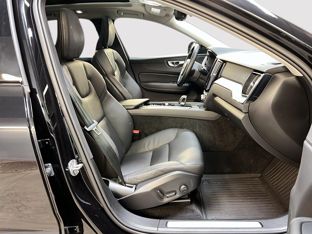 Volvo XC60 B5 PLUS CUIR TOIT PANO NAV 4RM 2025-7