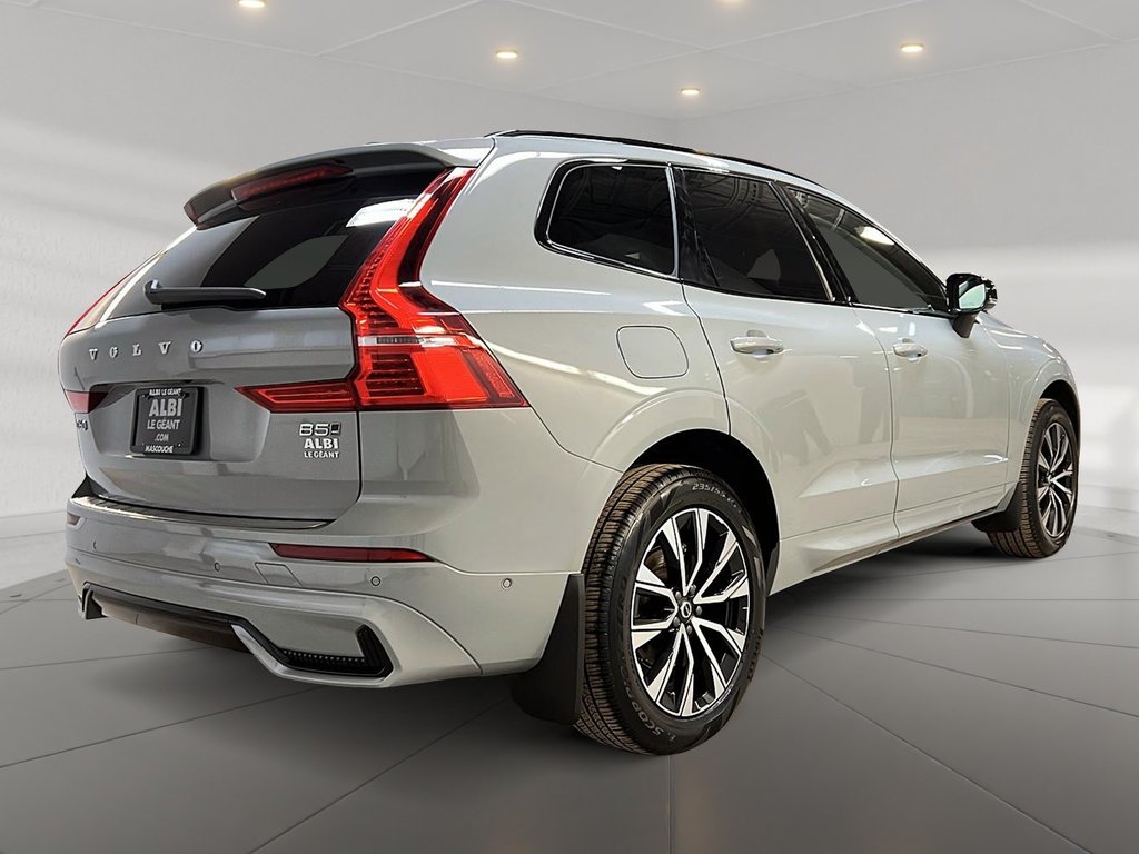 2025 Volvo XC60 B5 PLUS CUIR TOIT PANO NAV 4RM-3