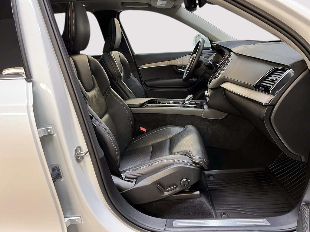 2025 Volvo XC90 B6 ULTRA CUIR TOIT PANO NEV 4RM-7