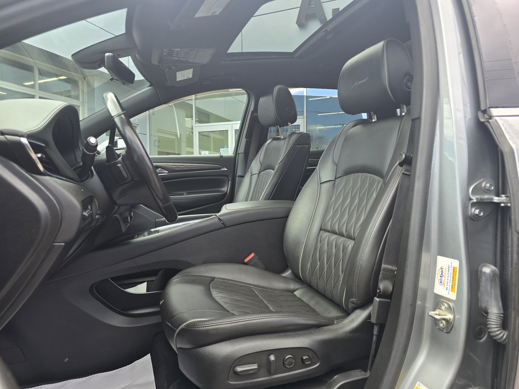 2023 Buick ENCLAVE AVENIR A TI Avenir in New Richmond, Quebec - 10 - w1024h768px