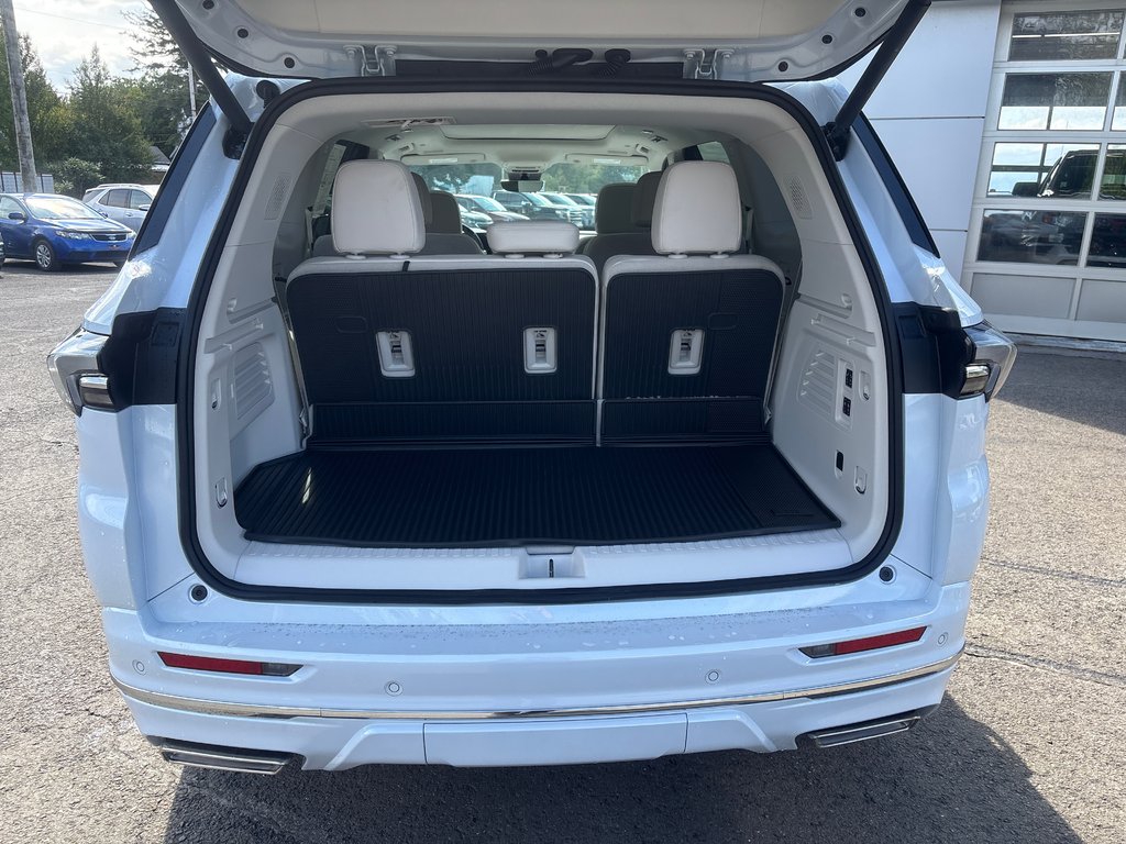 2027 Buick Enclave Avenir in New Richmond, Quebec - 7 - w1024h768px
