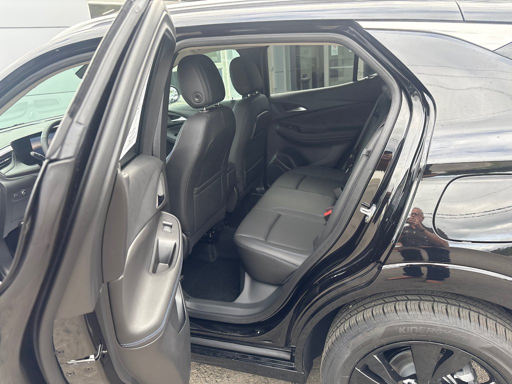 2026 Buick Encore GX Sport Touring in New Richmond, Quebec - 8 - w1024h768px