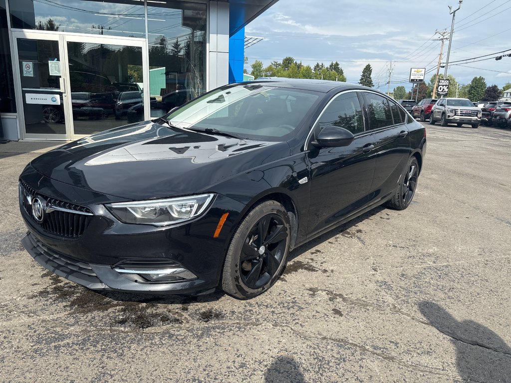 Buick Regal Essence 2020 à New Richmond, Québec - 1 - w1024h768px