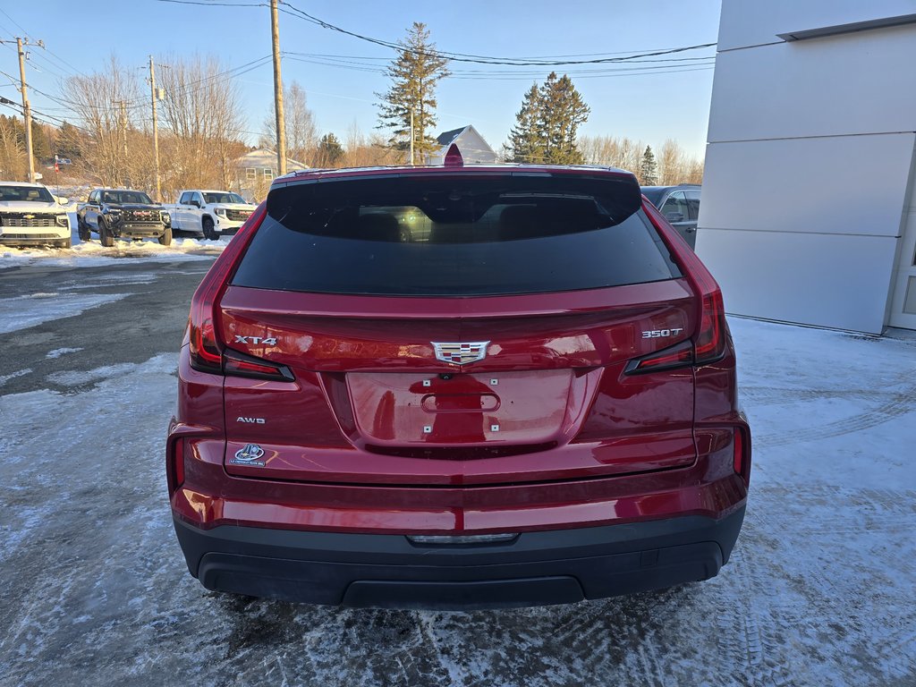 2024 Cadillac XT4 AWD Luxury in New Richmond, Quebec - 5 - w1024h768px