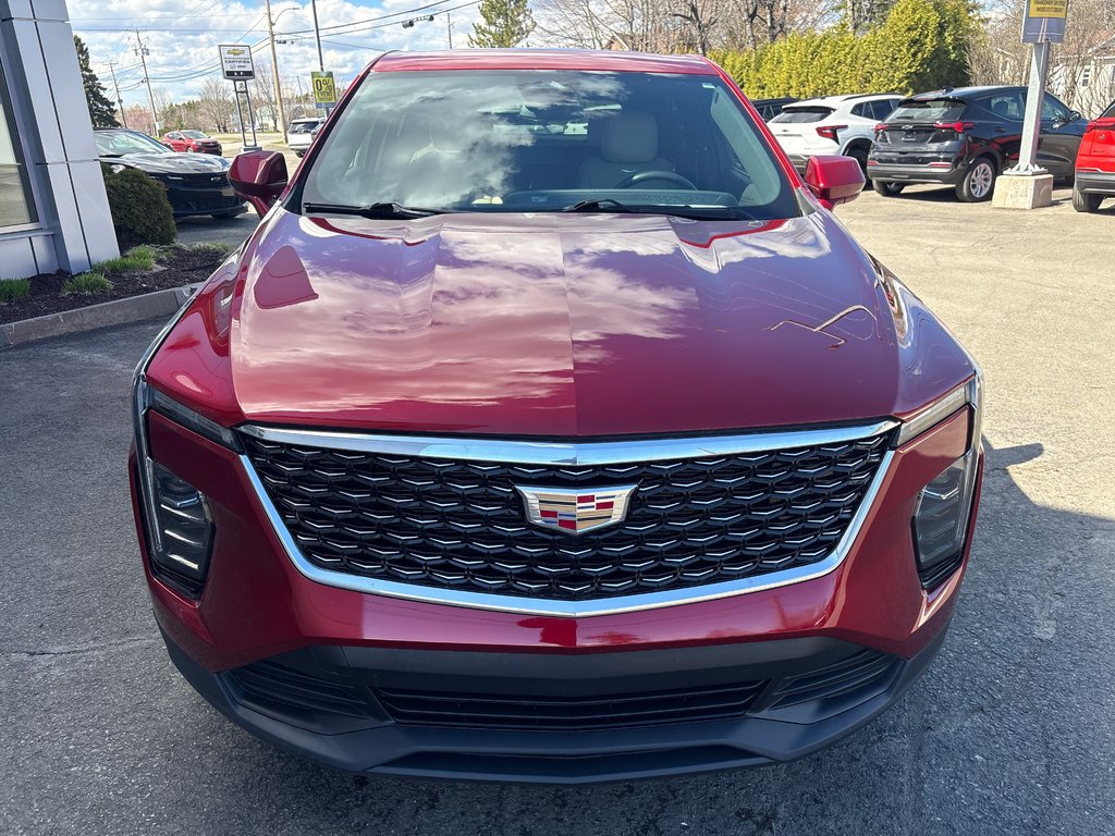 2024 Cadillac XT4 AWD Luxury in New Richmond, Quebec - 3 - w1024h768px