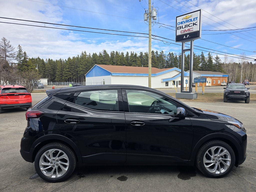 Chevrolet Bolt EV LT 2027 à New Richmond, Québec - 4 - w1024h768px