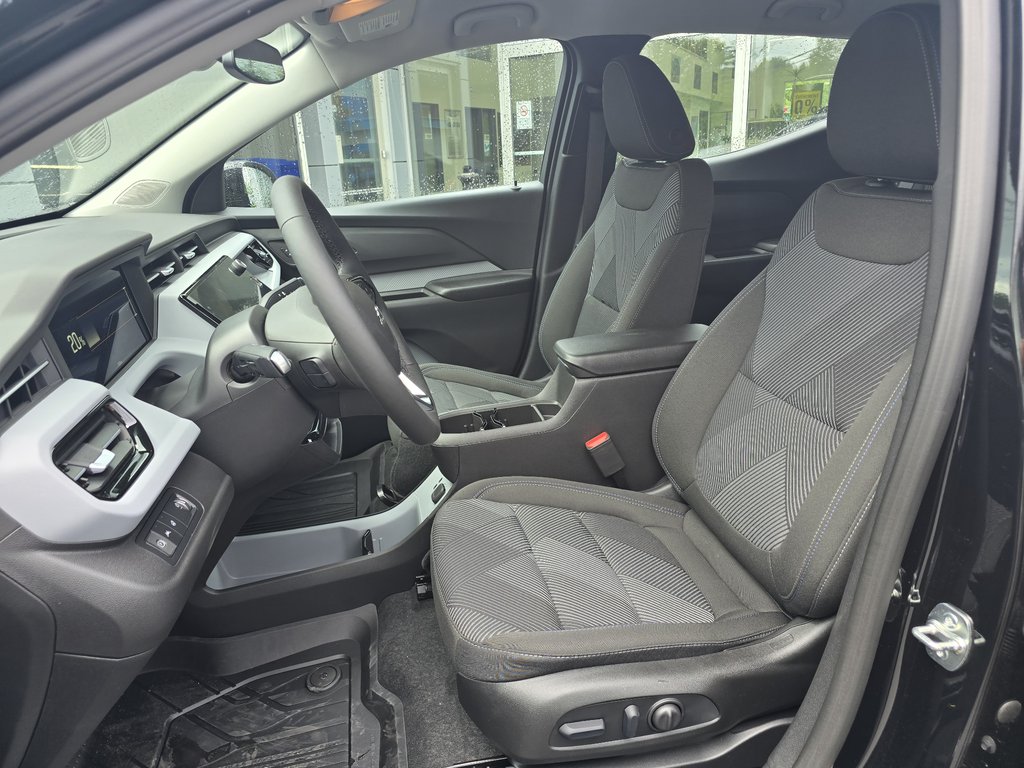 2027 Chevrolet Bolt LT in New Richmond, Quebec - 9 - w1024h768px