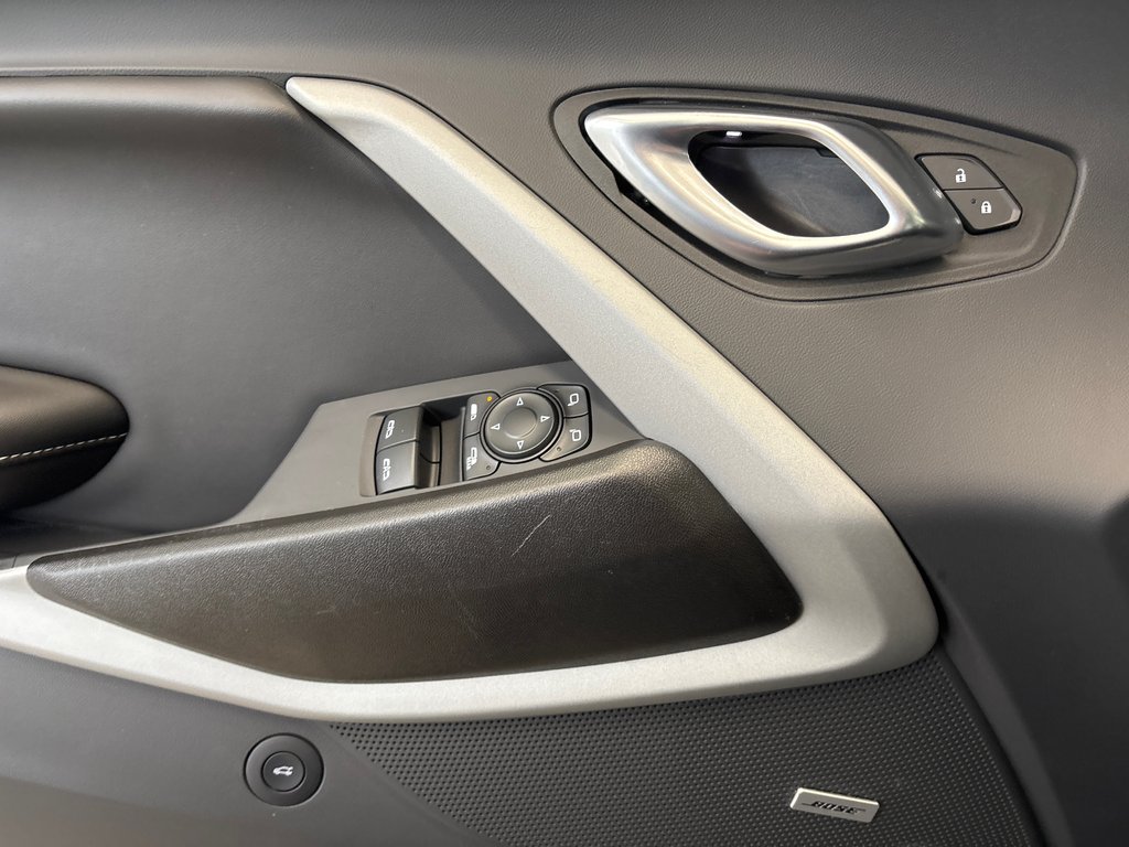 2024 Chevrolet Camaro LT1 in New Richmond, Quebec - 8 - w1024h768px