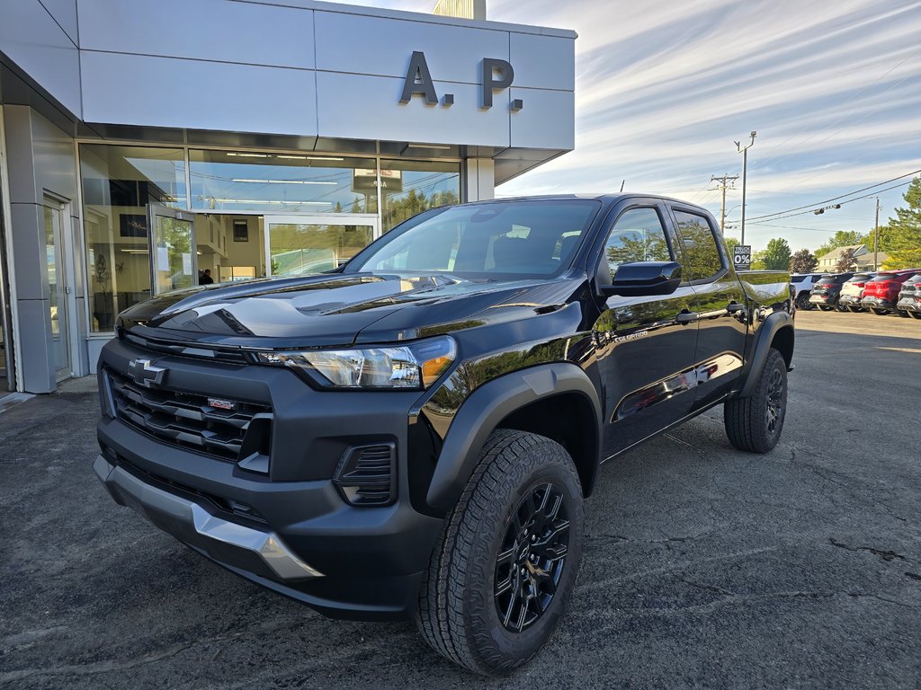 Chevrolet Colorado Trail Boss 2026 à New Richmond, Québec - 1 - w1024h768px