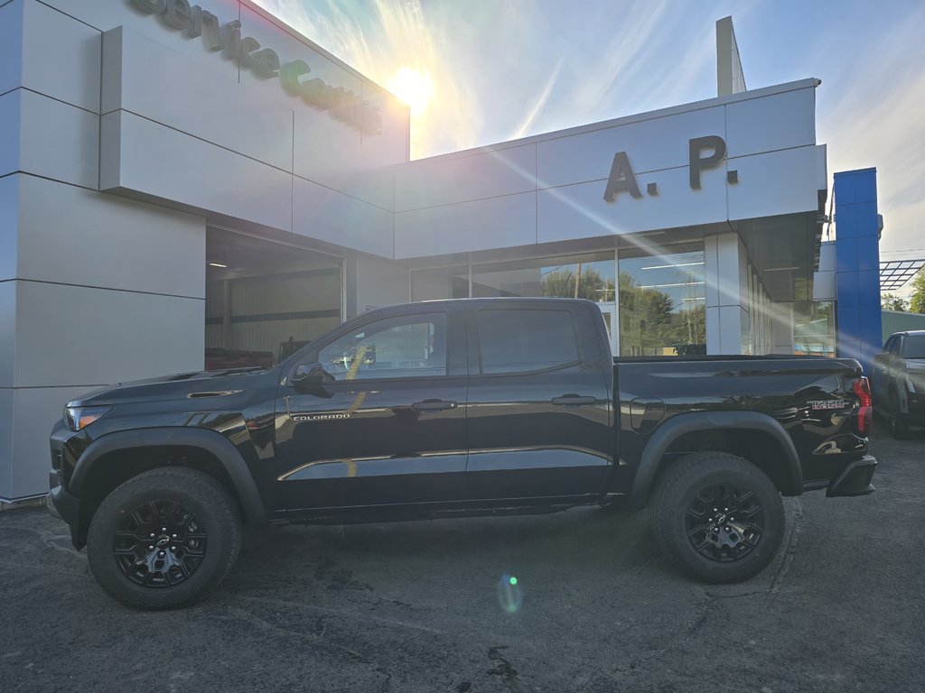 Chevrolet Colorado Trail Boss 2026 à New Richmond, Québec - 2 - w1024h768px