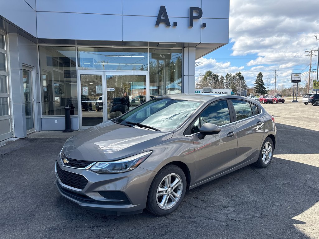 2017 Chevrolet CRUZE HAYON LT in New Richmond, Quebec - 1 - w1024h768px