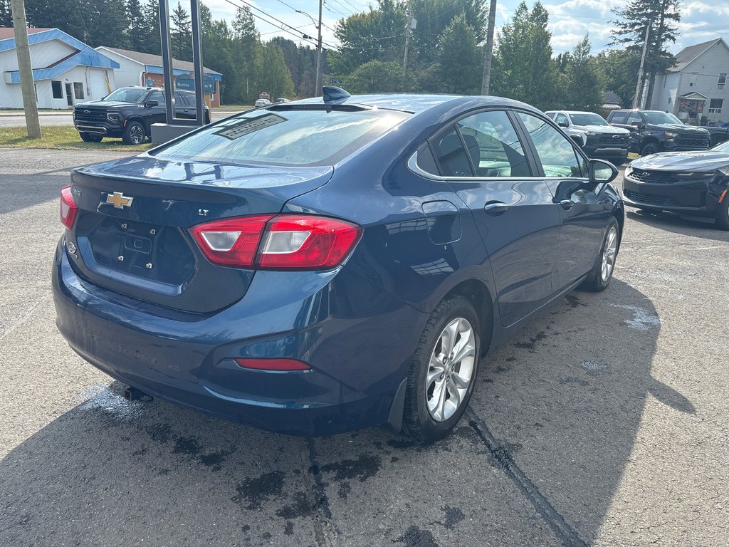 2019 Chevrolet CRUZE LT in New Richmond, Quebec - 3 - w1024h768px
