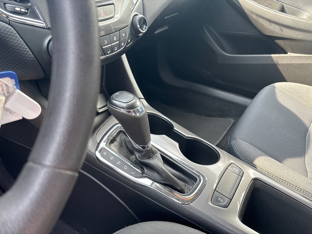 2019 Chevrolet CRUZE LT in New Richmond, Quebec - 7 - w1024h768px