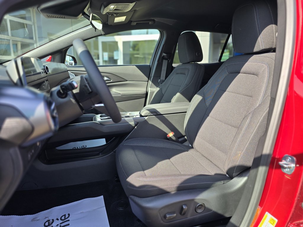 Chevrolet Equinox EV 2LT 2026 à New Richmond, Québec - 9 - w1024h768px