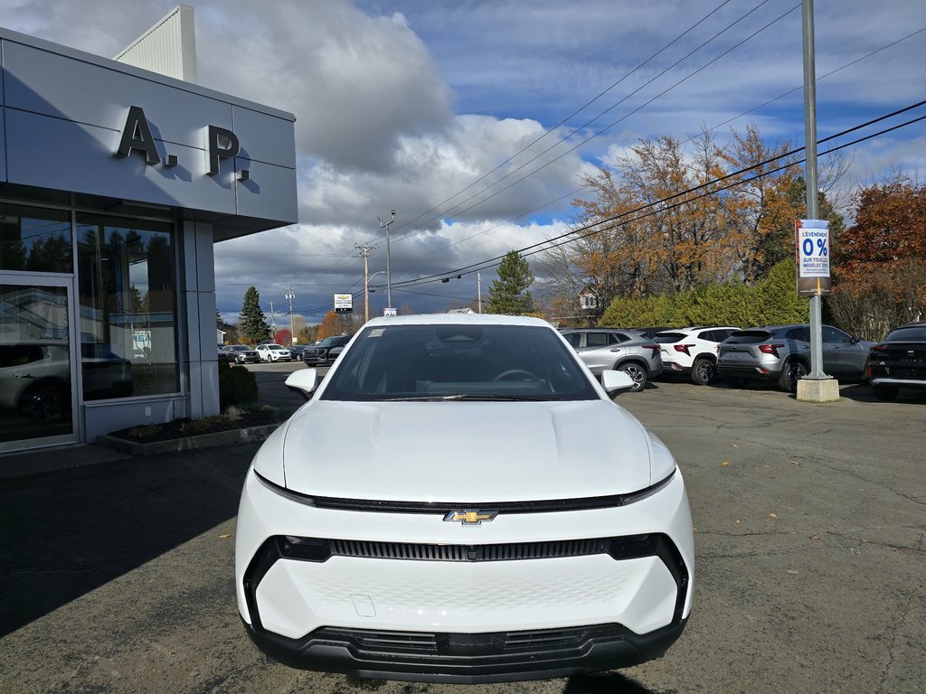 Chevrolet Equinox EV 2LT 2026 à New Richmond, Québec - 3 - w1024h768px